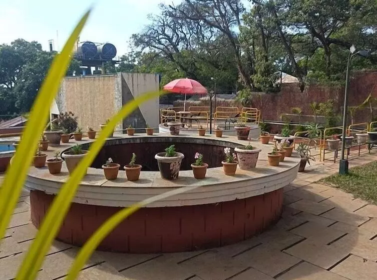 ホテル Panorama Resort Managed By Yashoda Group
