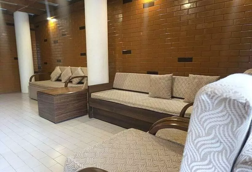 ホテル Panorama Resort Managed By Yashoda Group
