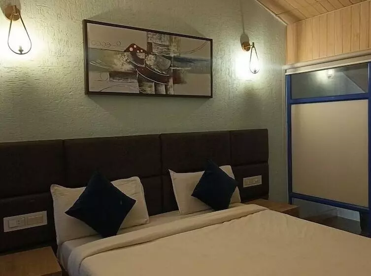 ホテル Panorama Resort Managed By Yashoda Group