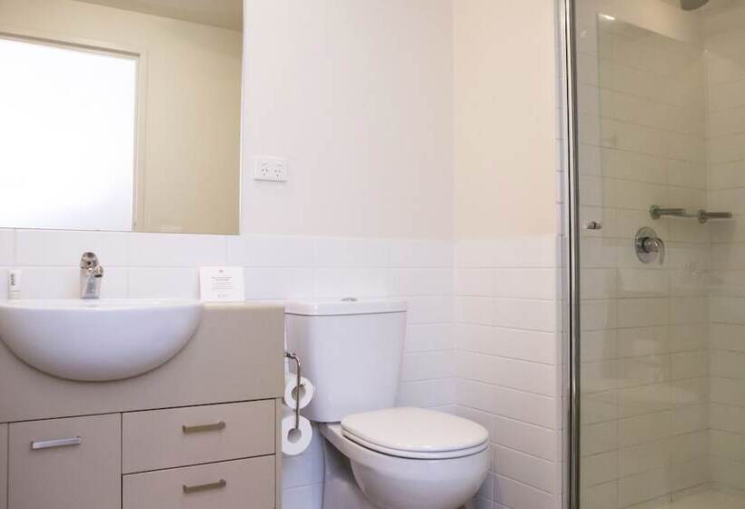 Отель Quest Shepparton