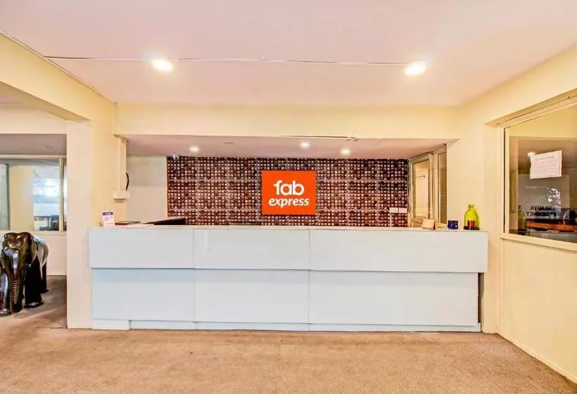 Hôtel Sravya Compact Residency