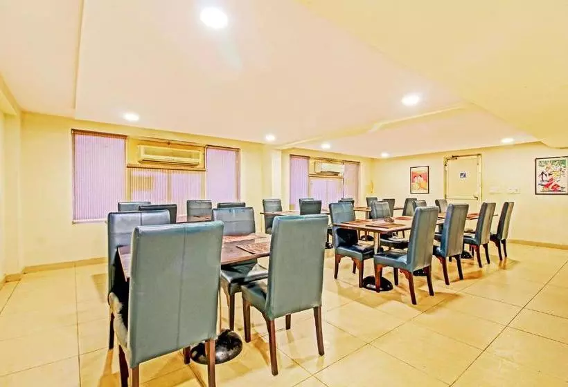 Hôtel Sravya Compact Residency