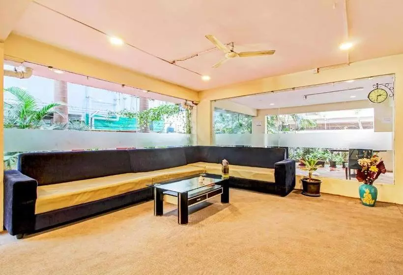 Hôtel Sravya Compact Residency