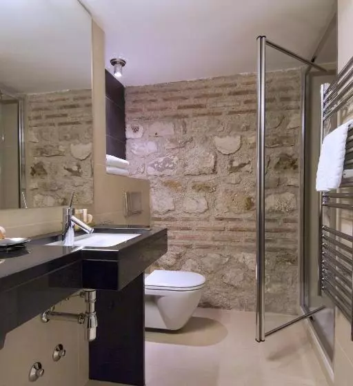 Vestibul Palace & Villa Small Luxury Hotels Of The World