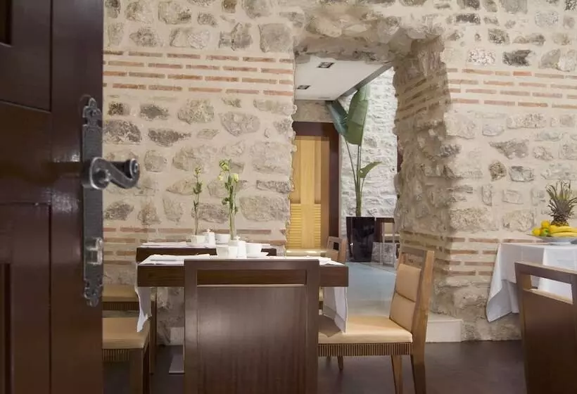 Vestibul Palace & Villa Small Luxury Hotels Of The World