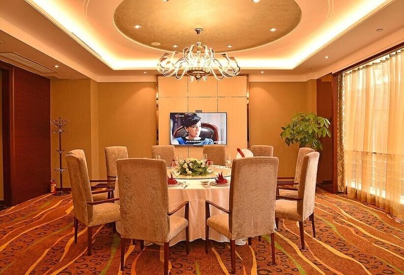 فندق Wellton International