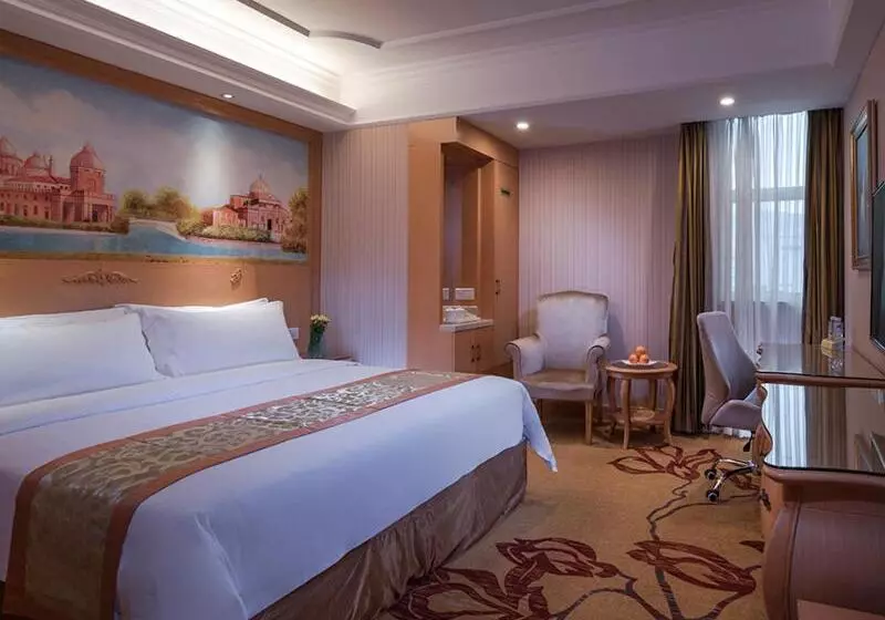 Vienna International Hotel Shenzhen Jingtian