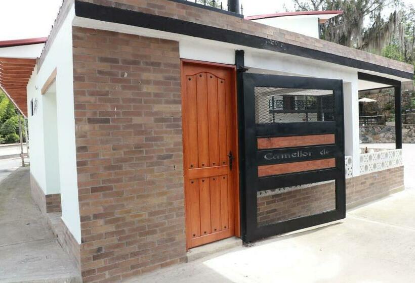 Hotel Camellón De La Ferrería