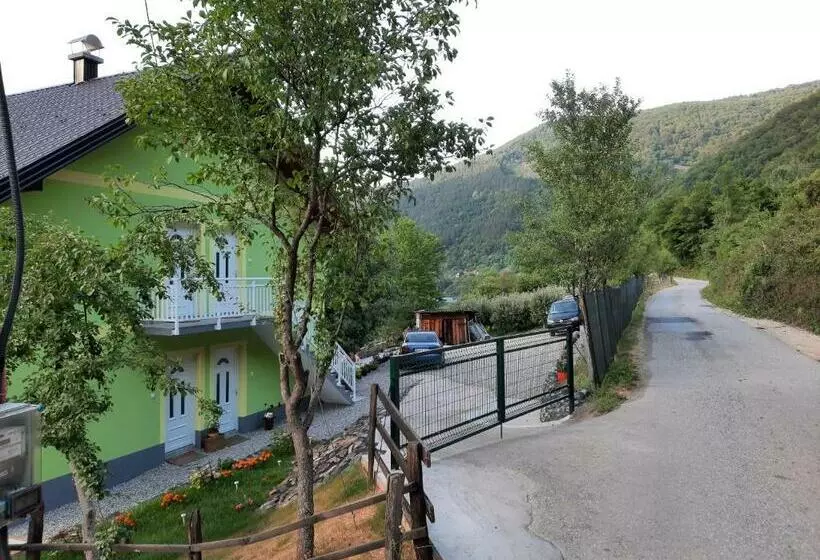 تختخواب و صبحانه Apartmani Vila Na Drini