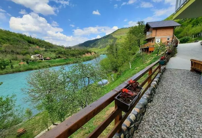 تختخواب و صبحانه Apartmani Vila Na Drini