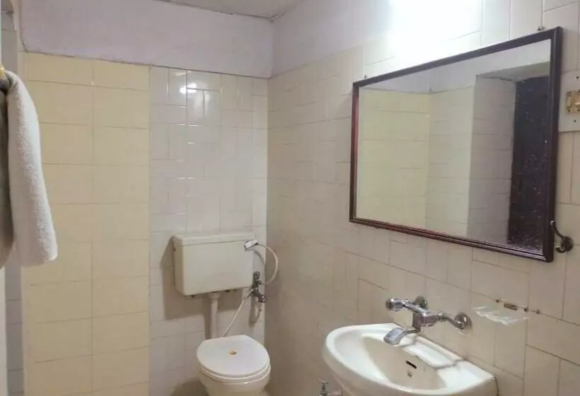 Aamiaismajoitus (B&B) Kesar Hotel Raj Near Railway Station Kota