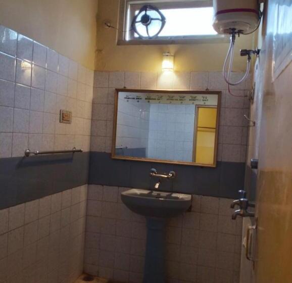 Bed and Breakfast Kesar Hotel Raj Near Railway Station Kota