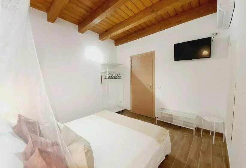 ベッドアンドブレックファースト Casa Ludo   Fondi Vertice Rooms