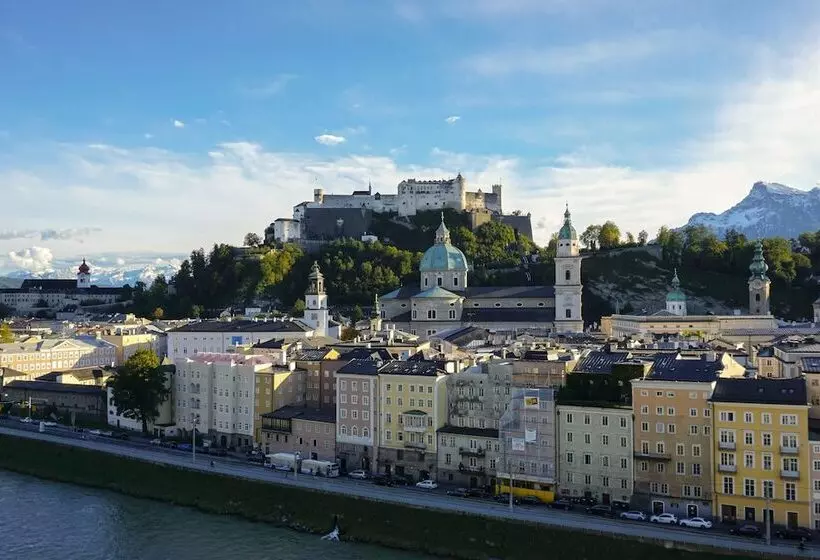 هتل Cocoon Salzburg