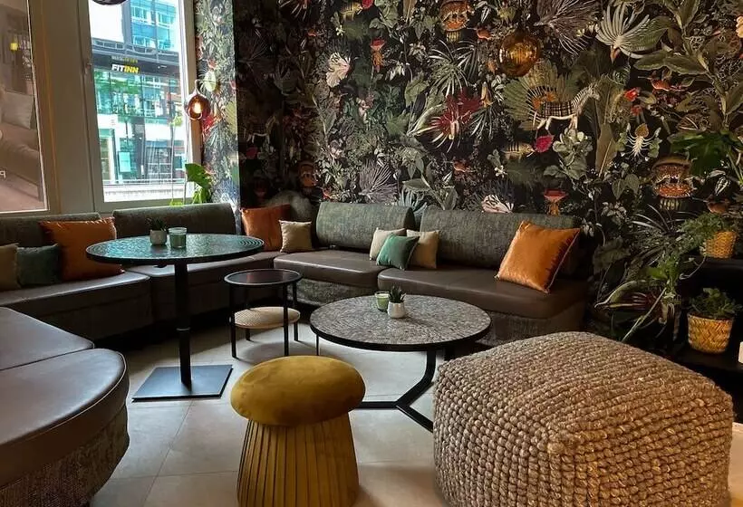 هتل Cocoon Salzburg