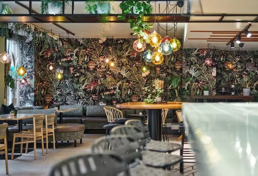 هتل Cocoon Salzburg