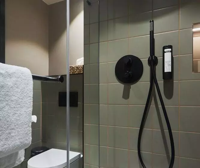 هتل Cocoon Salzburg