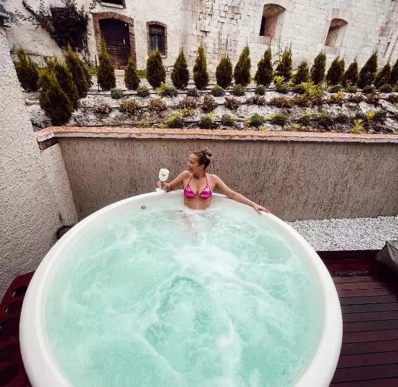 Hotelli Relais Forte Benedek Wine & Spa   Adults Only