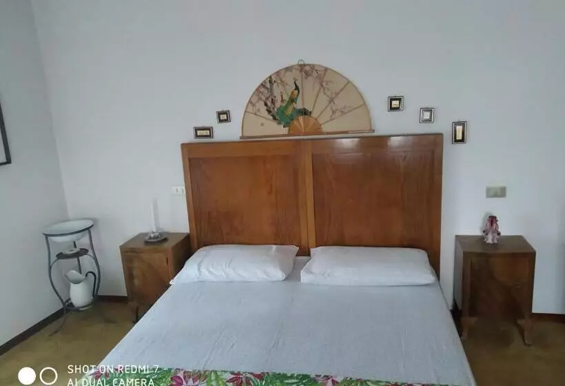 ペンション Casa Lidia