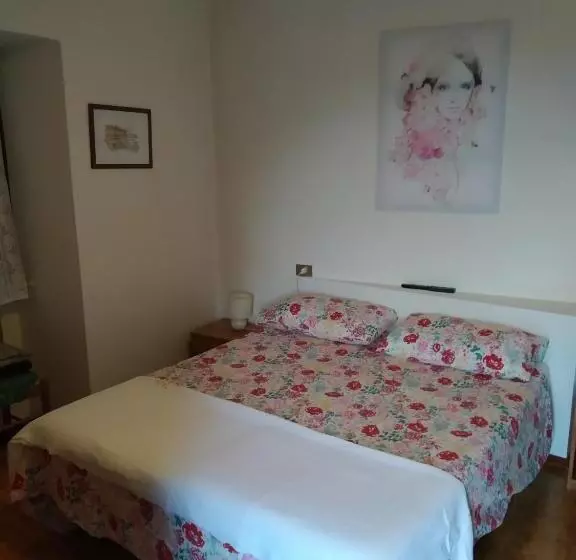 ペンション Casa Lidia