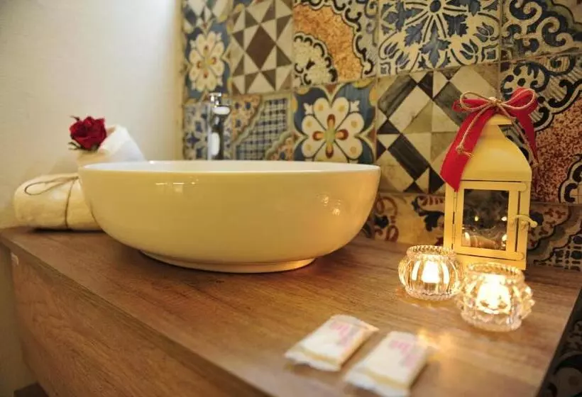 Majatalo Relaxing Rooms