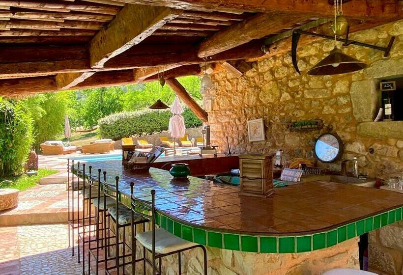 مبيت وإفطار Domaine De Sainte Annette