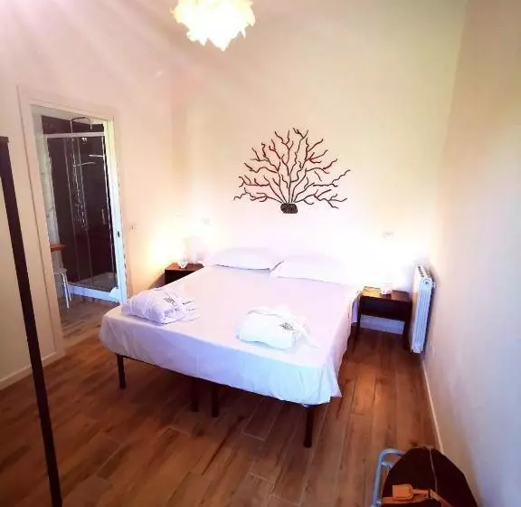 تختخواب و صبحانه Il Giardino Dei Pini