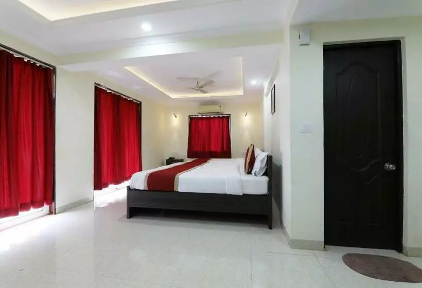 ホテル Sai Swastik Luxury Stay