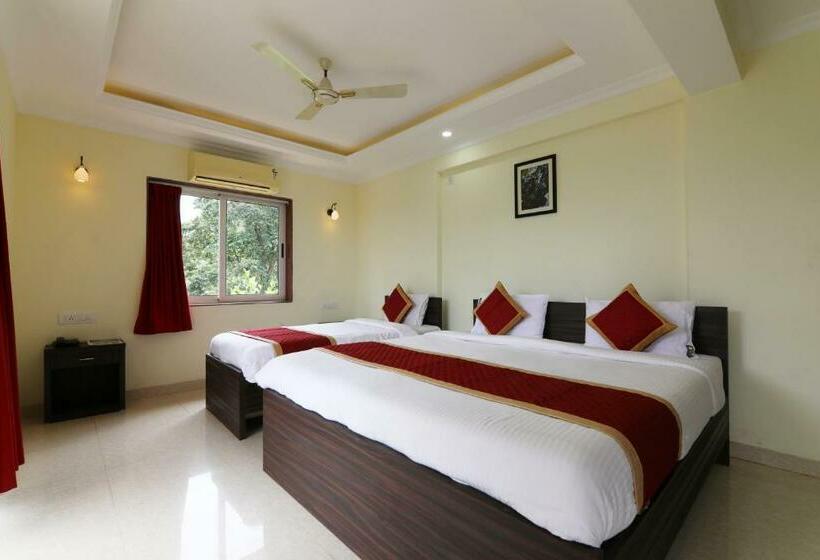 Hotelli Sai Swastik Luxury Stay