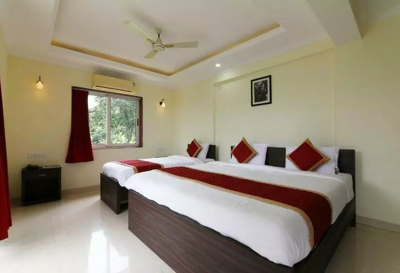 ホテル Sai Swastik Luxury Stay