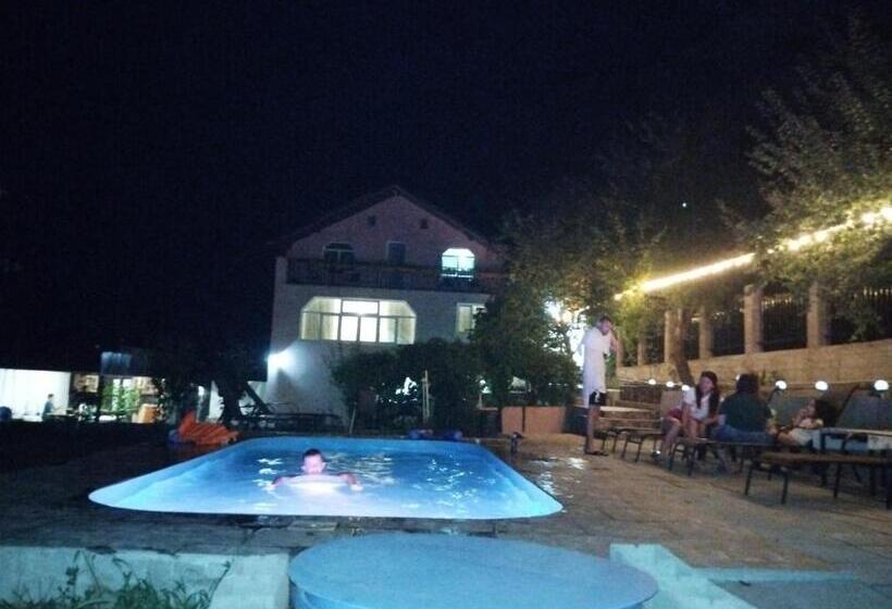 Пансион Casamarinela