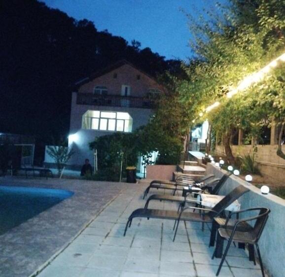 Пансион Casamarinela