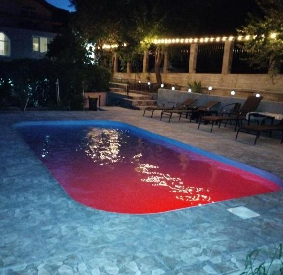 Пансион Casamarinela