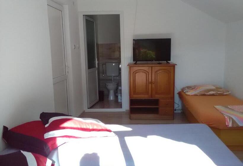 Пансион Casamarinela