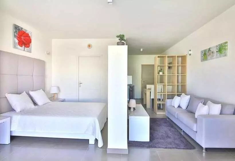 Majatalo Rigand By Most