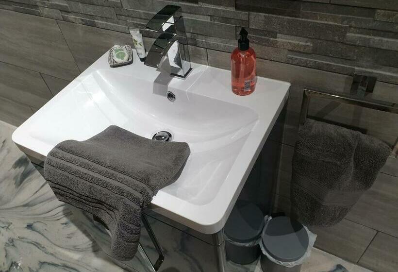 Пансион The Cozy Shed