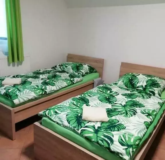 ペンション Vinný Sklep U Křížů