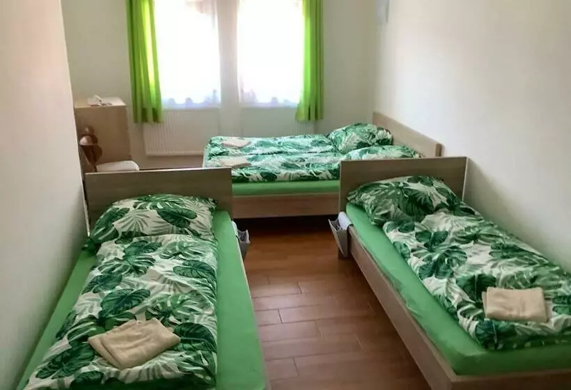 ペンション Vinný Sklep U Křížů