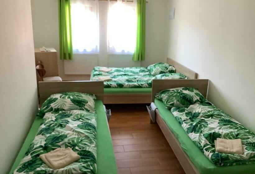 ペンション Vinný Sklep U Křížů