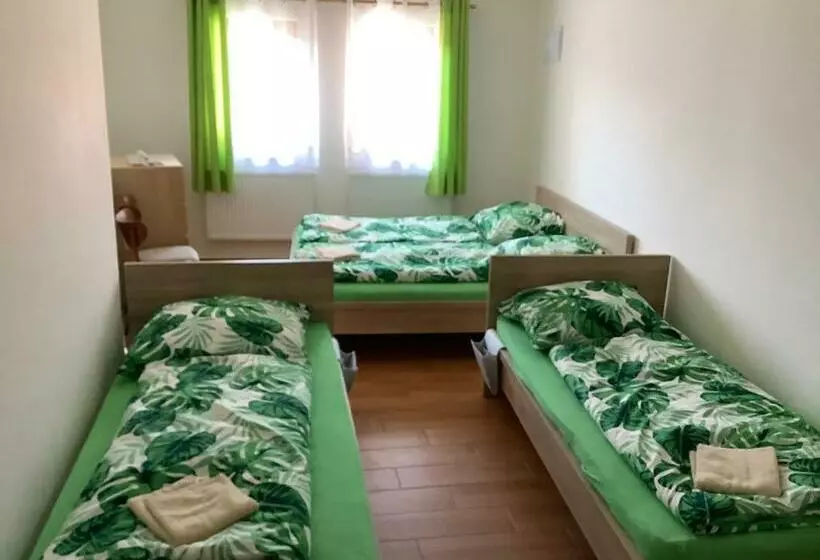 ペンション Vinný Sklep U Křížů