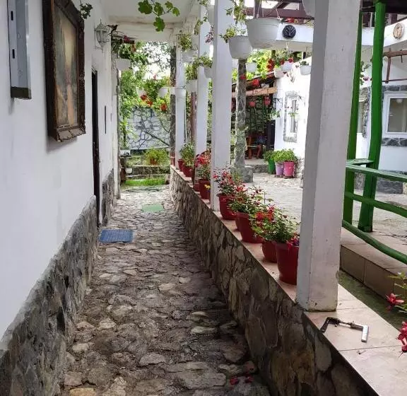 Pensiunea Casa Montana