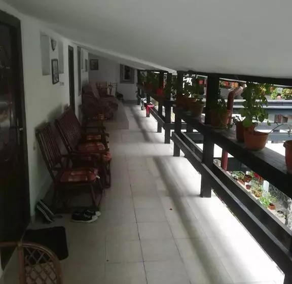 Pensiunea Casa Montana