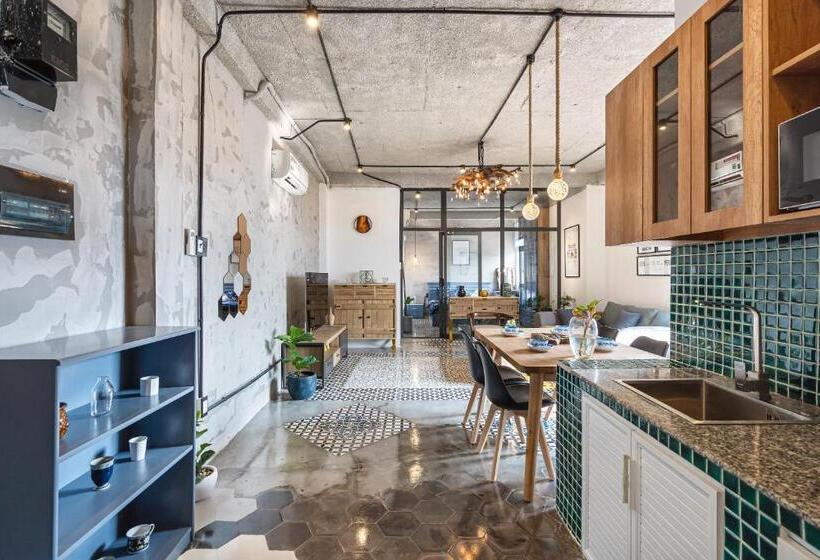 Pis Apartment In District 1