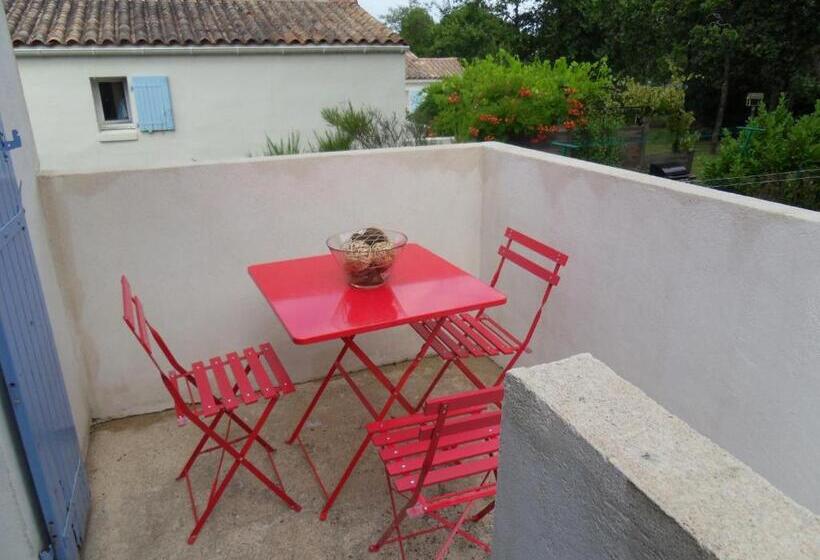 Bed and Breakfast A L Ombre Des Pins