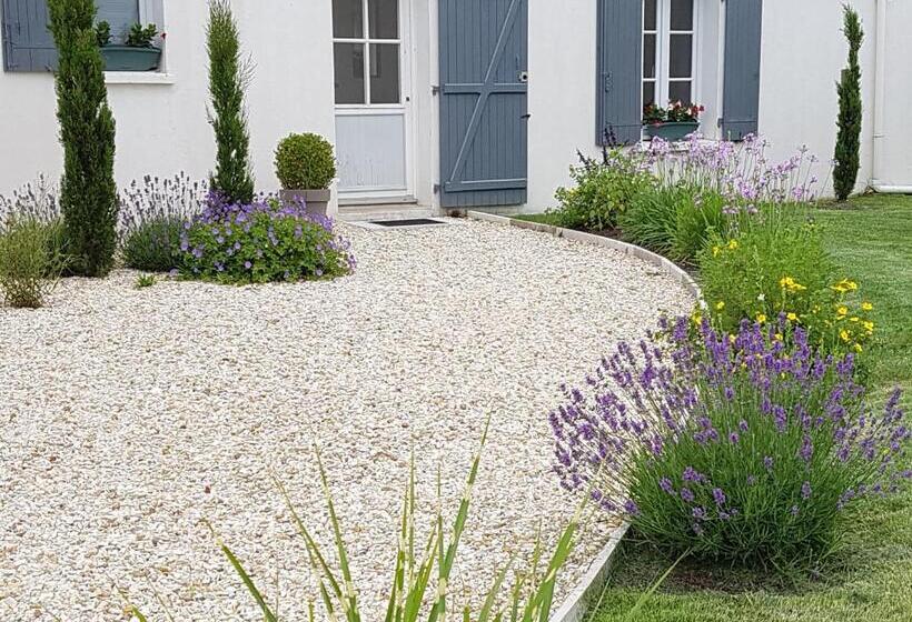 Bed and Breakfast A L Ombre Des Pins