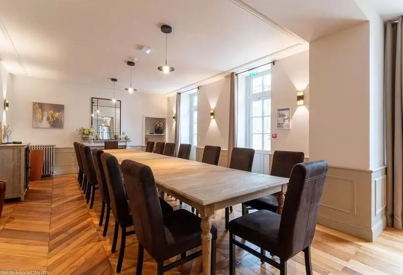 Aamiaismajoitus (B&B) Manoir De Villamont