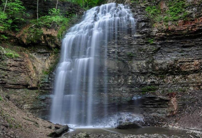 펜션 Doucet Guesthouse