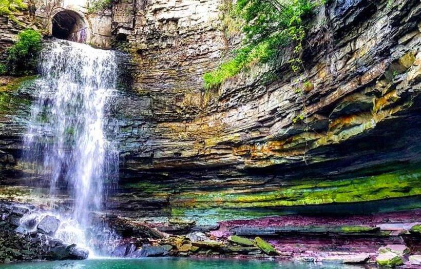 펜션 Doucet Guesthouse