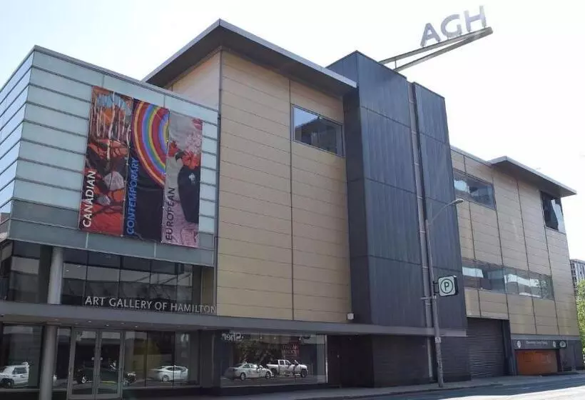 Majatalo Doucet Guesthouse