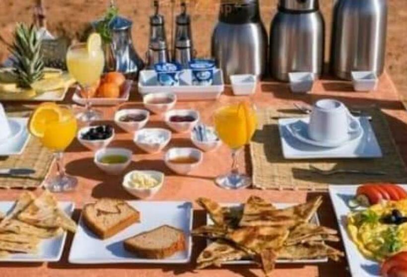 ペンション Sahara Lodg Camp